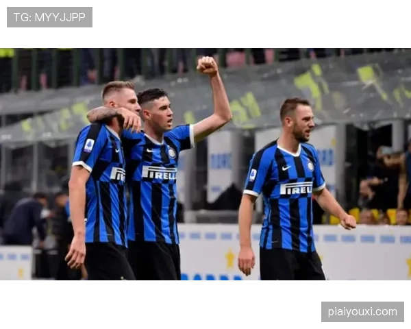 托尼娅·哈丁带着大牌袋子进便利店——我嘴角抽搐了